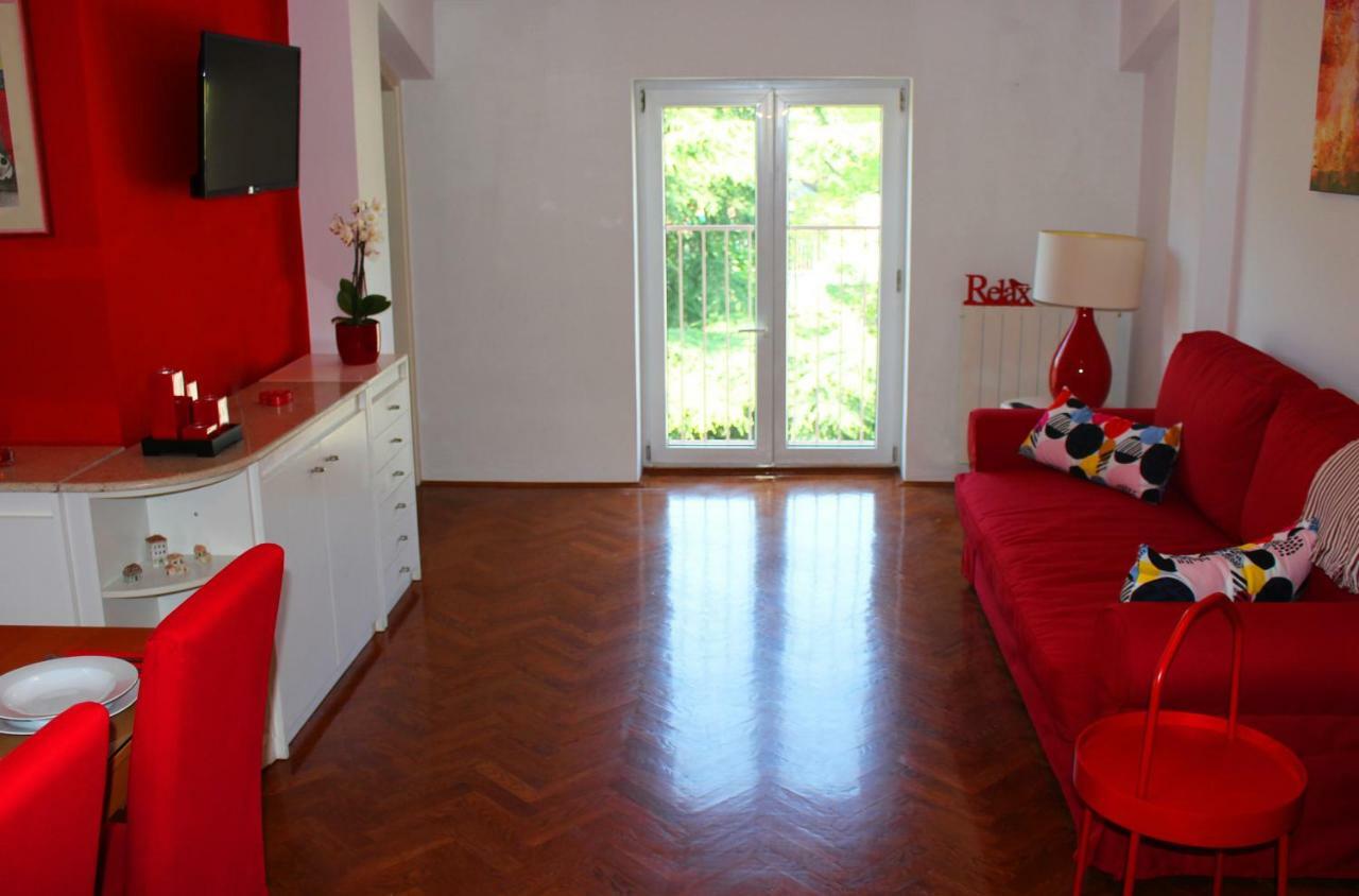 Sunny Corner In City Center With Free Parking Appartement Pula Buitenkant foto